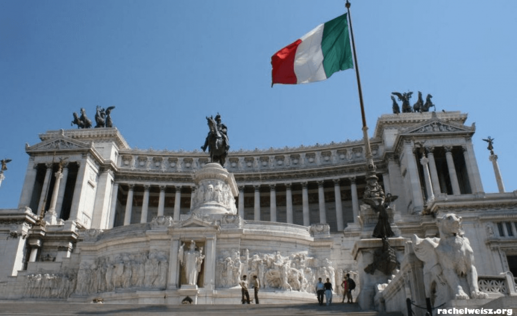 Italian court ผู้พิพากษาชาวอิตาลีได้ระงับการพิจารณาคดีในคดีฆาตกรรมนักเรียน Giulio Regeniในกรุงไคโรเนื่องจากความกังวลว่าจำเลย