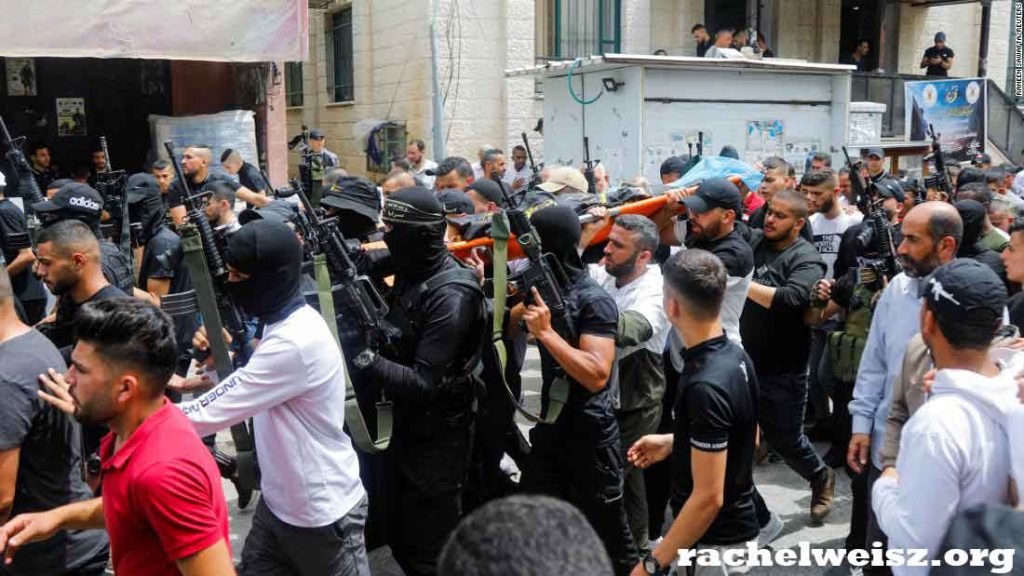 Palestinian teen กองทหารอิสราเอลยิงและสังหารเด็กวัยรุ่นชาวปาเลสไตน์ ขณะบุกโจมตีเมืองเจนิน ทางเหนือในเขตเวสต์แบงก์ กระทรวงสาธารณ