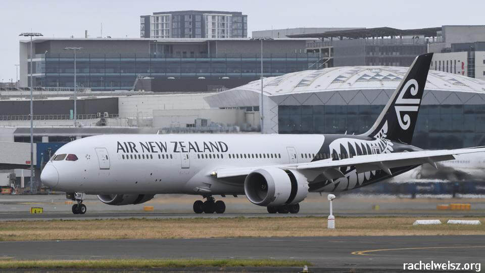 Air New Zealand แอร์ นิวซีแลนด์ ขาดทุนติดต่อกันเป็นปีที่ 3 ติดต่อกัน หลังจากหลายเดือนของการปิดเมืองและการปิดพรมแดนในช่วงต้นปี ทำให้