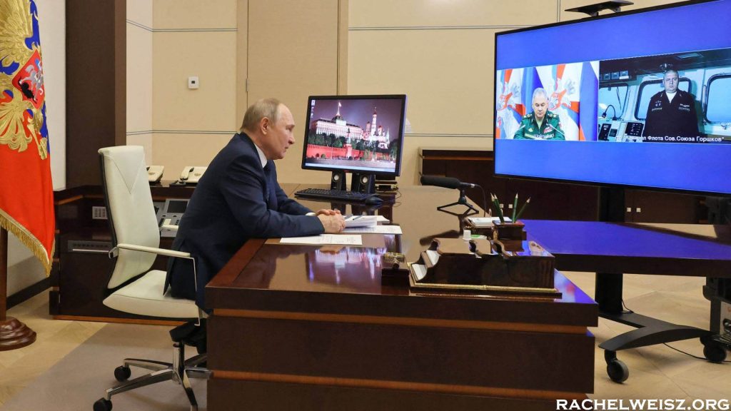Putin puts ประธานาธิบดีวลาดิมีร์ ปูตินของรัสเซีย ส่งเรือรบติดอาวุธปล่อยนำวิถีความเร็วเหนือเสียงไปยังมหาสมุทรแอตแลนติกและมหาสมุทรอินเดีย 