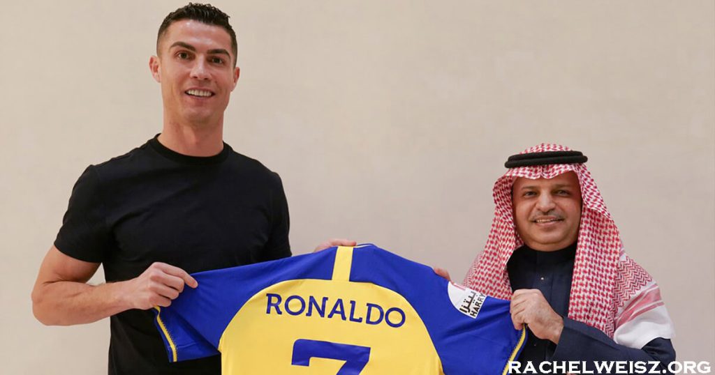 Ronaldo arrives คริสเตียโน โรนัลโด ซูเปอร์สตาร์แห่งวงการฟุตบอลโปรตุเกส เดินทางถึงกรุงริยาดแล้ว ก่อนการเปิดตัวครั้งยิ่งใหญ่ต่อหน้าแฟนๆ 